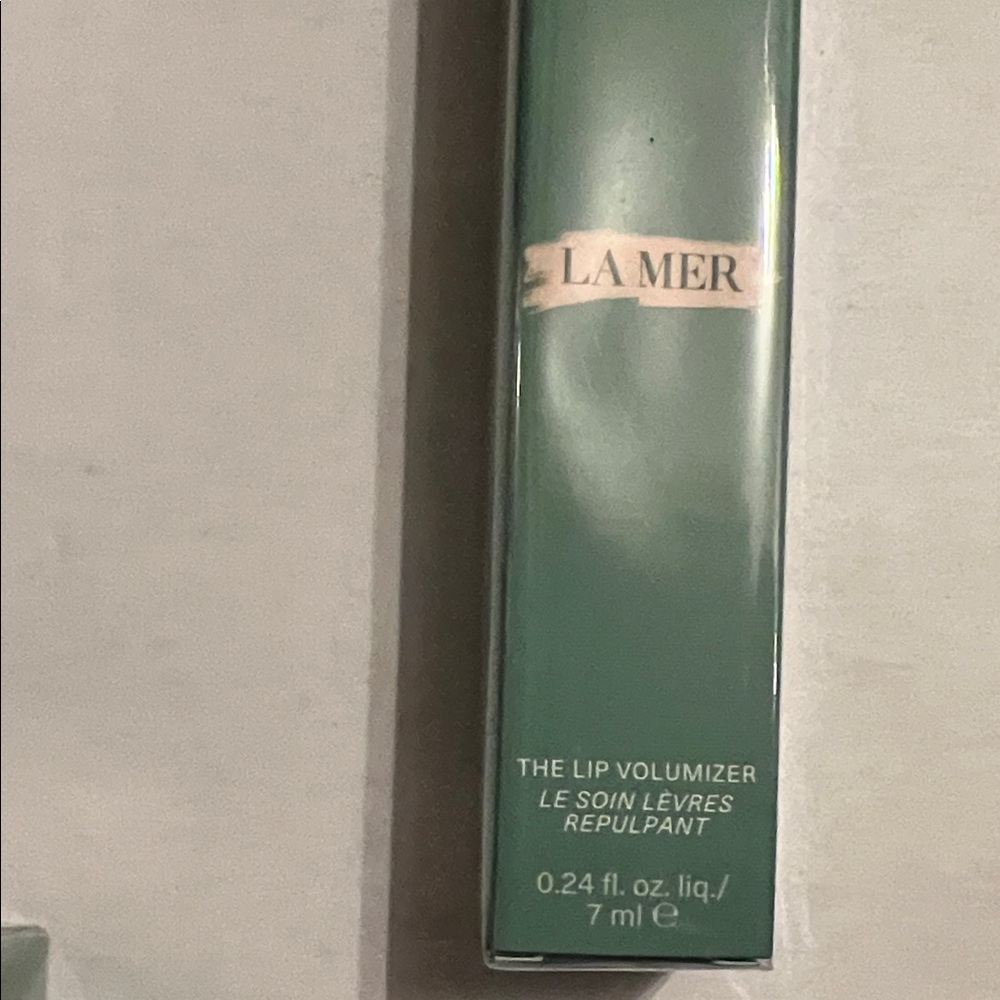 La Mer The Lip Volumizer - Elegant Green